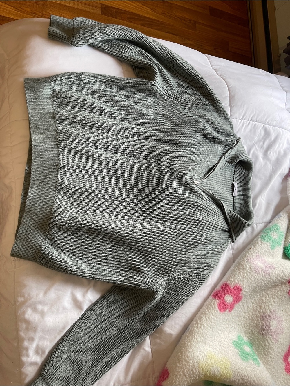 TNA Ribbed Turtleneck Sweater in Sage